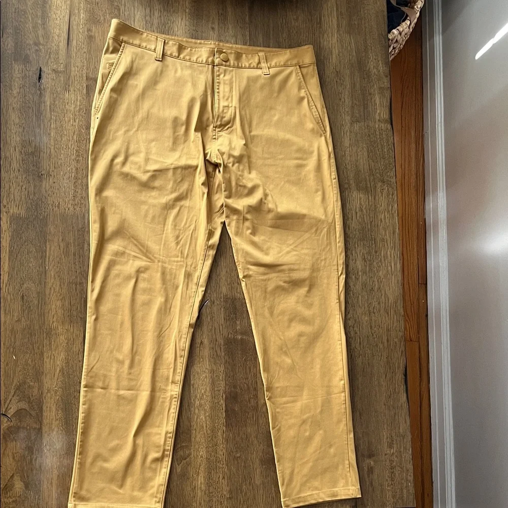 Men's Tan/Gold Rhône commuter Pants 35 x 32 - Picture 1 of 6